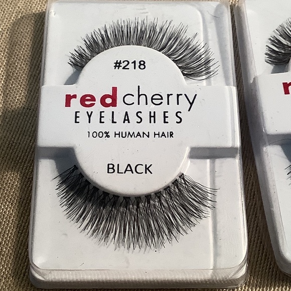 Red Cherry Eyelashes 213/218 - Picture 1 of 2
